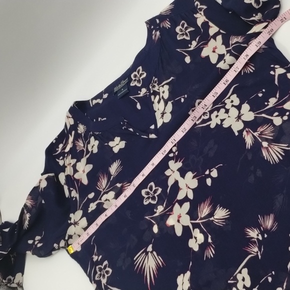 Lucky Brand peasant blouse navy floral ivory and pink 3/4 sleeve sheer v-neck sm - Picture 10 of 13